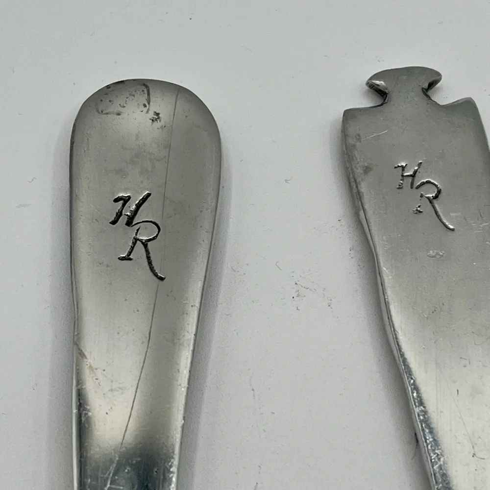 Silver color Fish Design Cheese Knife and Spreader Set